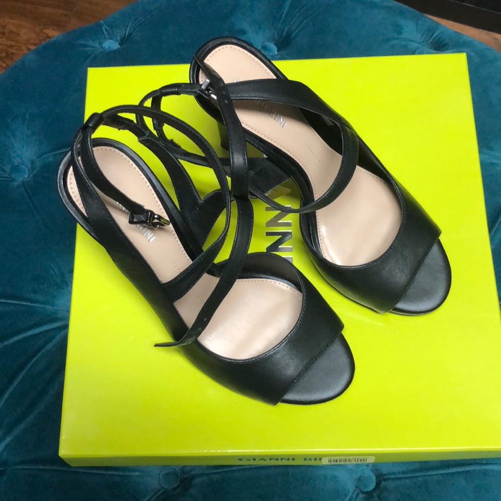 Black Gianni Bini strappy heels